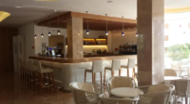 Puerto Azul Suite Hotel