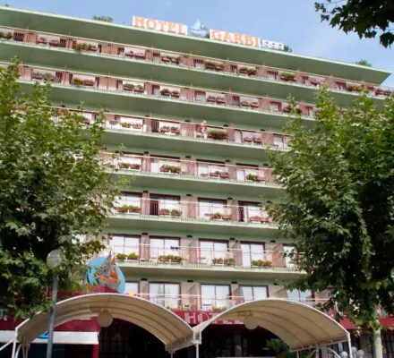 Checkin Garbí Hotel di Calella