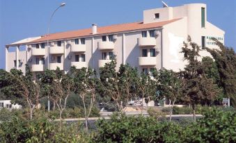 Mandalena Hotel Apartments