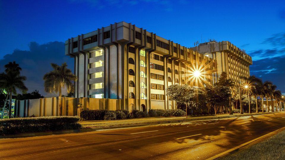 Clarion Inn & Suites Miami International Airport