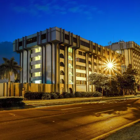 Clarion Inn & Suites Miami International Airport
