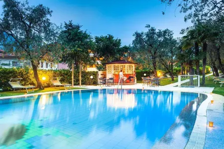 Hotel Continental - TonelliHotels