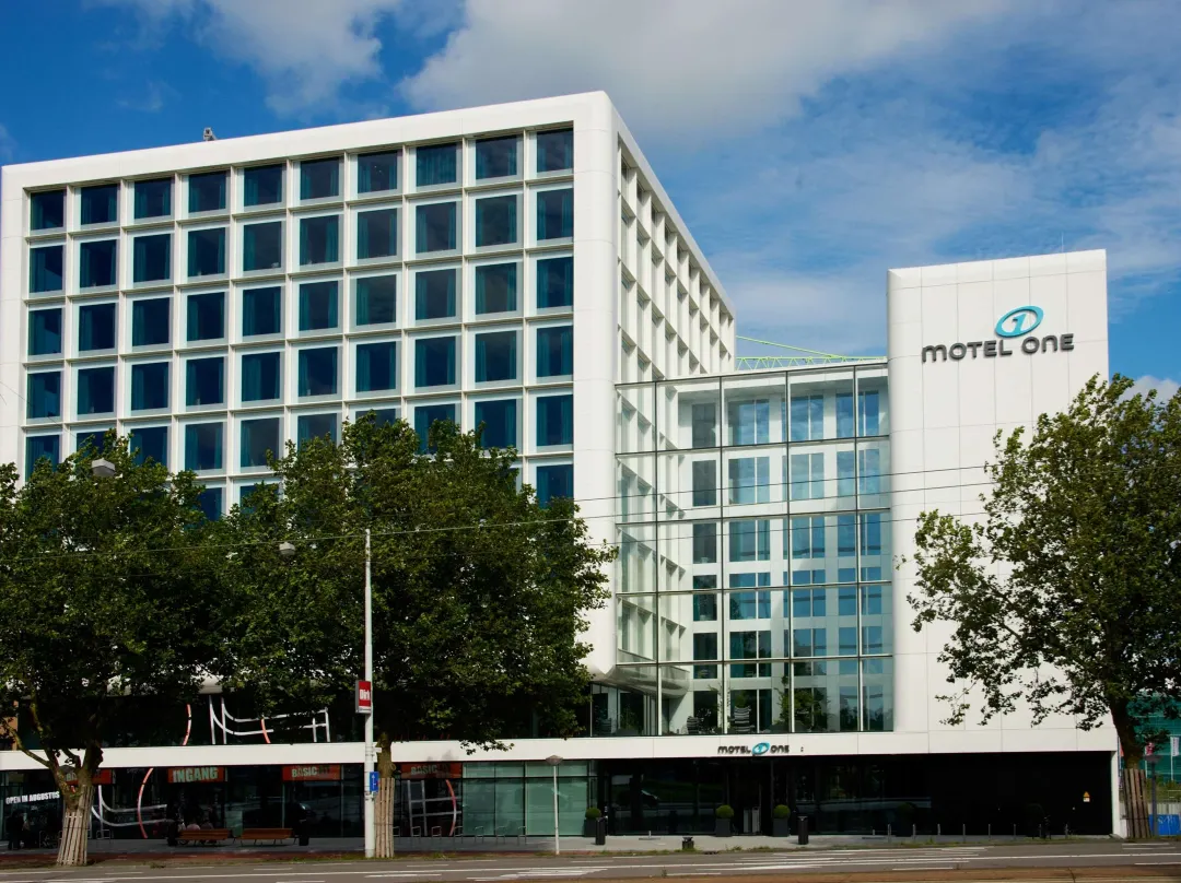 Motel One Amsterdam - Amsterdam