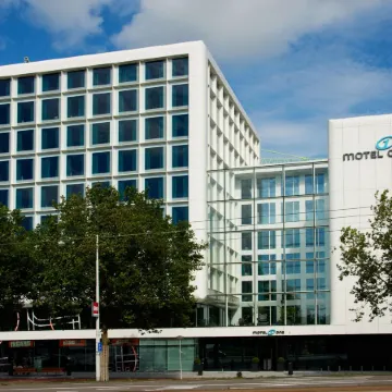 Motel One Amsterdam Отели рядом с достопримечательностью «Зяудерамстел»