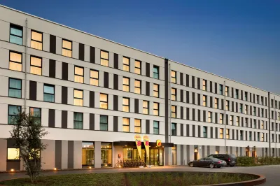 Super 8 by Wyndham Freiburg Hôtels à proximité de : Münster platz/大教堂广场