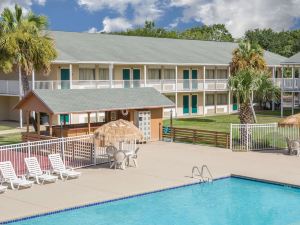 Super 8 by Wyndham Biloxi