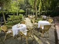 Apollofirst Boutique Hotel