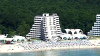 ホテル ノナ - オール インクルーシブ Плаж Албена周辺のホテル