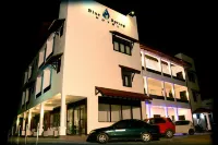 Blue Spring Hotel Hotel in zona Sarvodaya Institute of Higher Learning