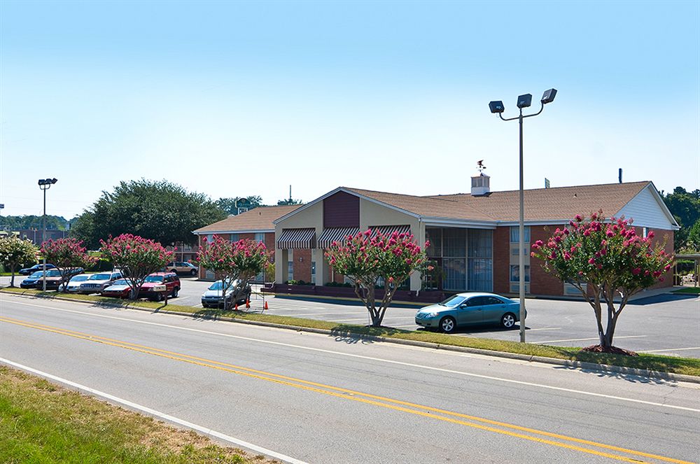 Red Roof Inn Meridian