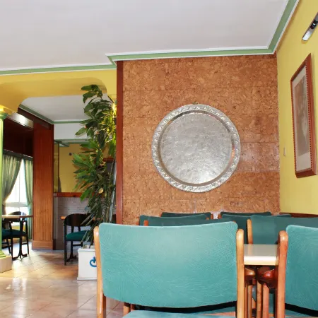 Hotel la Paz Отели в г. Убеда