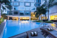 Greenleaf Hotel Gensan - Pools