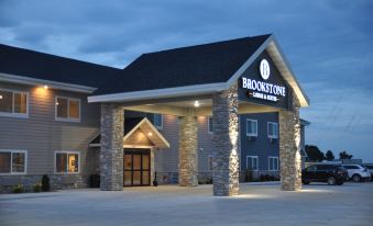 Brookstone Lodge & Suites