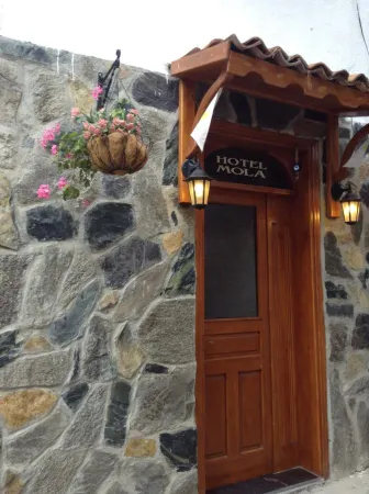 Mola Hotel Отели в г. Avsa Island