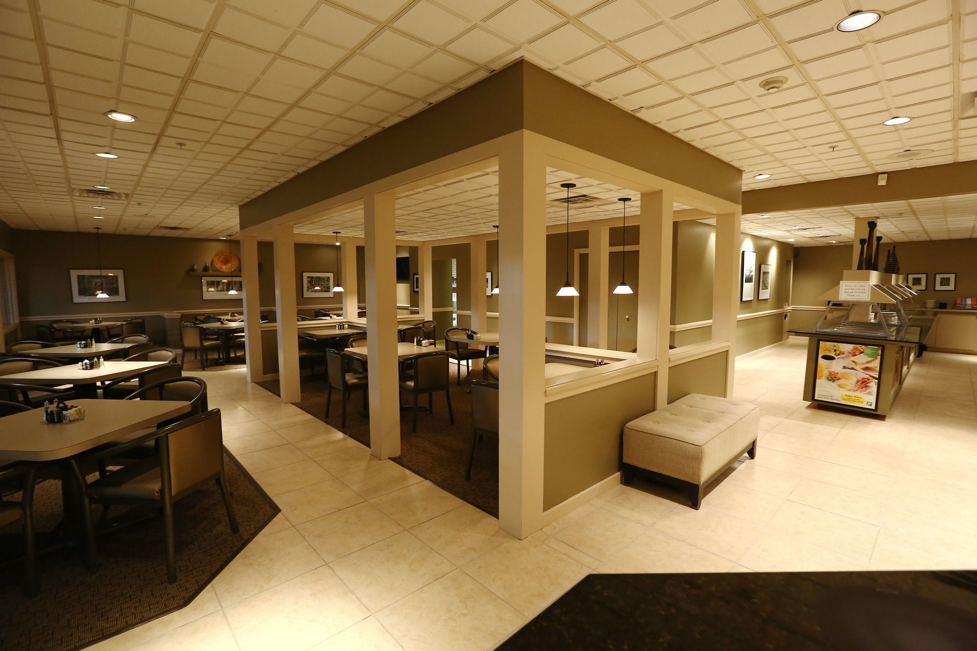 Ramada by Wyndham Midtown Grand Island