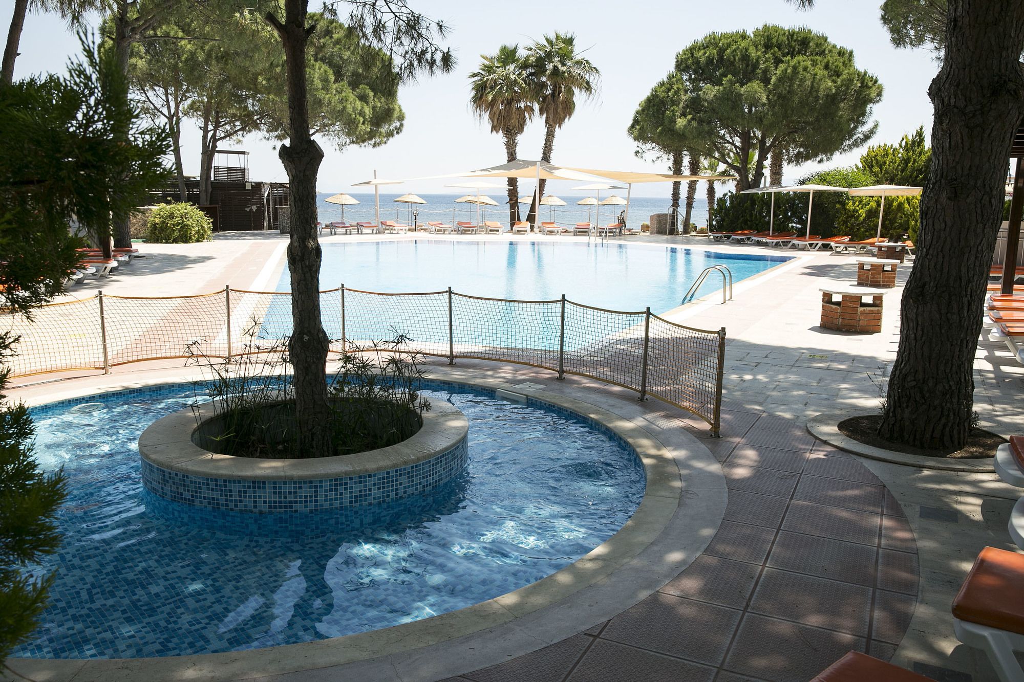 Bodrum Sea Side Beach Club Hotel