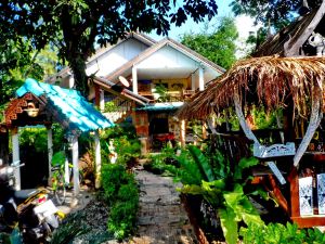 Lake Side Villa & Villa Homestay