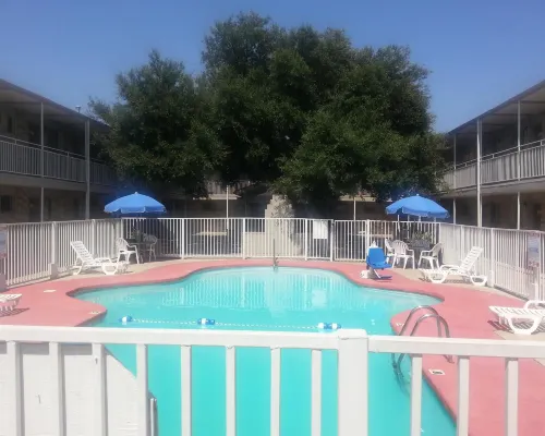 Red Roof Inn Del Rio Hotels in Del Rio