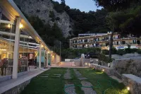 Glyfada Beach Hotel Hotels in Glyfada
