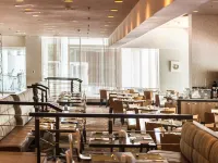 Garden Court Marine Parade ファンワールド周辺のホテル