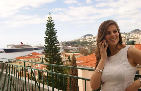 烏尼瓦希塔利亞諾薩森豪拉達斯維託利亞斯旅舍