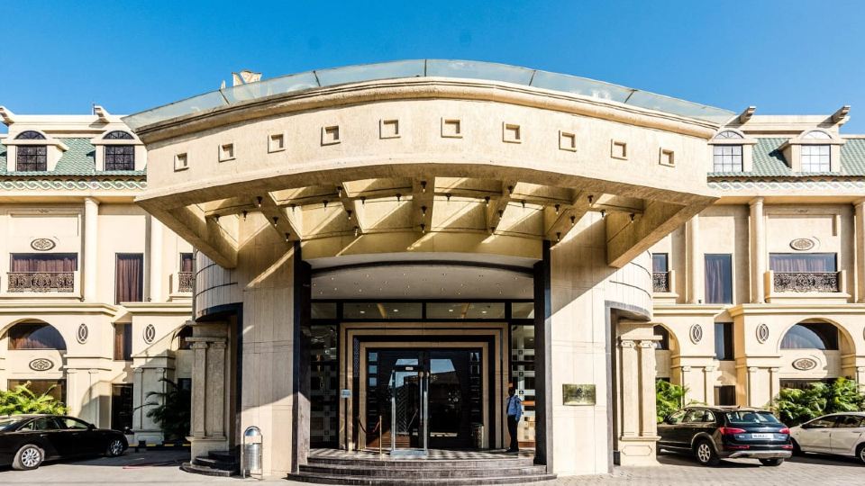 Golden Chariot Vasai - Hotel and Spa