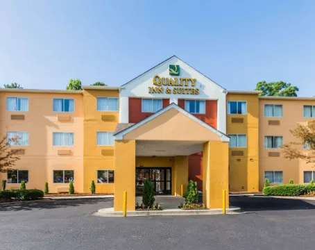 Quality Inn & Suites Birmingham - Highway 280