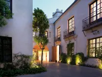 Hospes Palacio del Bailio Hotels near Templo Romano