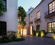 Hospes Palacio del Bailio - parking