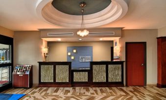 Holiday Inn Express & Suites Roanoke Rapids SE