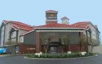 La Quinta Inn & Suites by Wyndham Austin Airport Hotels in Travis County