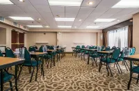 Holiday Inn ST. Petersburg West Các khách sạn ở Saint Petersburg