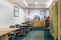 Rodeway Inn Bedford - Desayuno