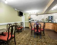 Quality Inn Greenwood Hwy 25 - sarapan