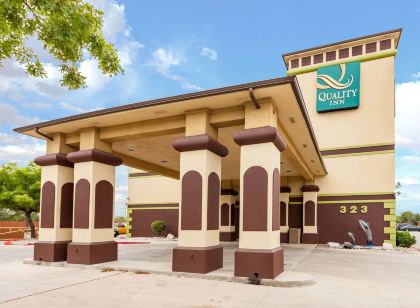 Quality Inn Near Seaworld - Lackland