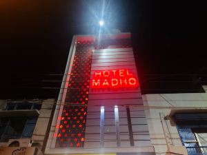 Hotel Madho