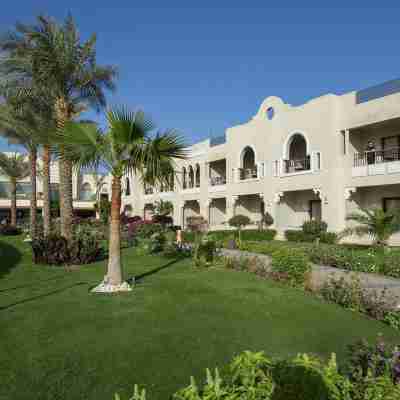 Sunrise Arabian Beach Resort Hotel Exterior