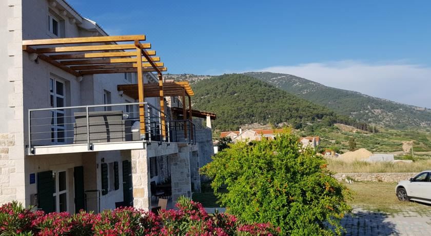 Apartments Lolita - Housity