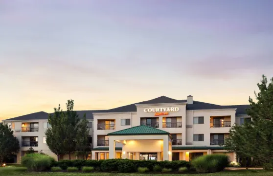 聖路易斯機場/地球城萬怡酒店