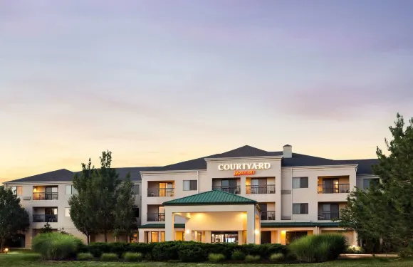 聖路易斯機場/地球城萬怡酒店