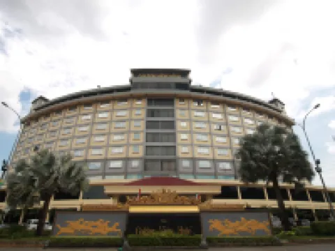 Golden View Hotel Hotel dekat Gapura Bengkong Sadai