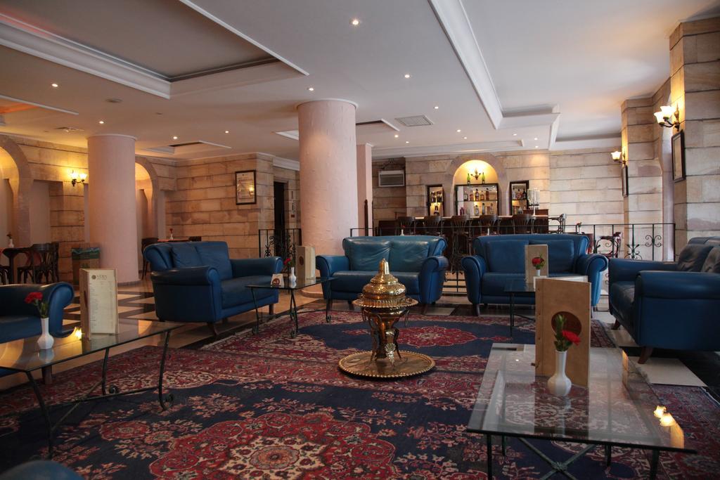 Tassaray Hotel