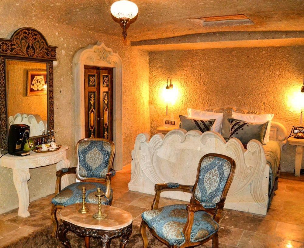 Elika Cave Suites