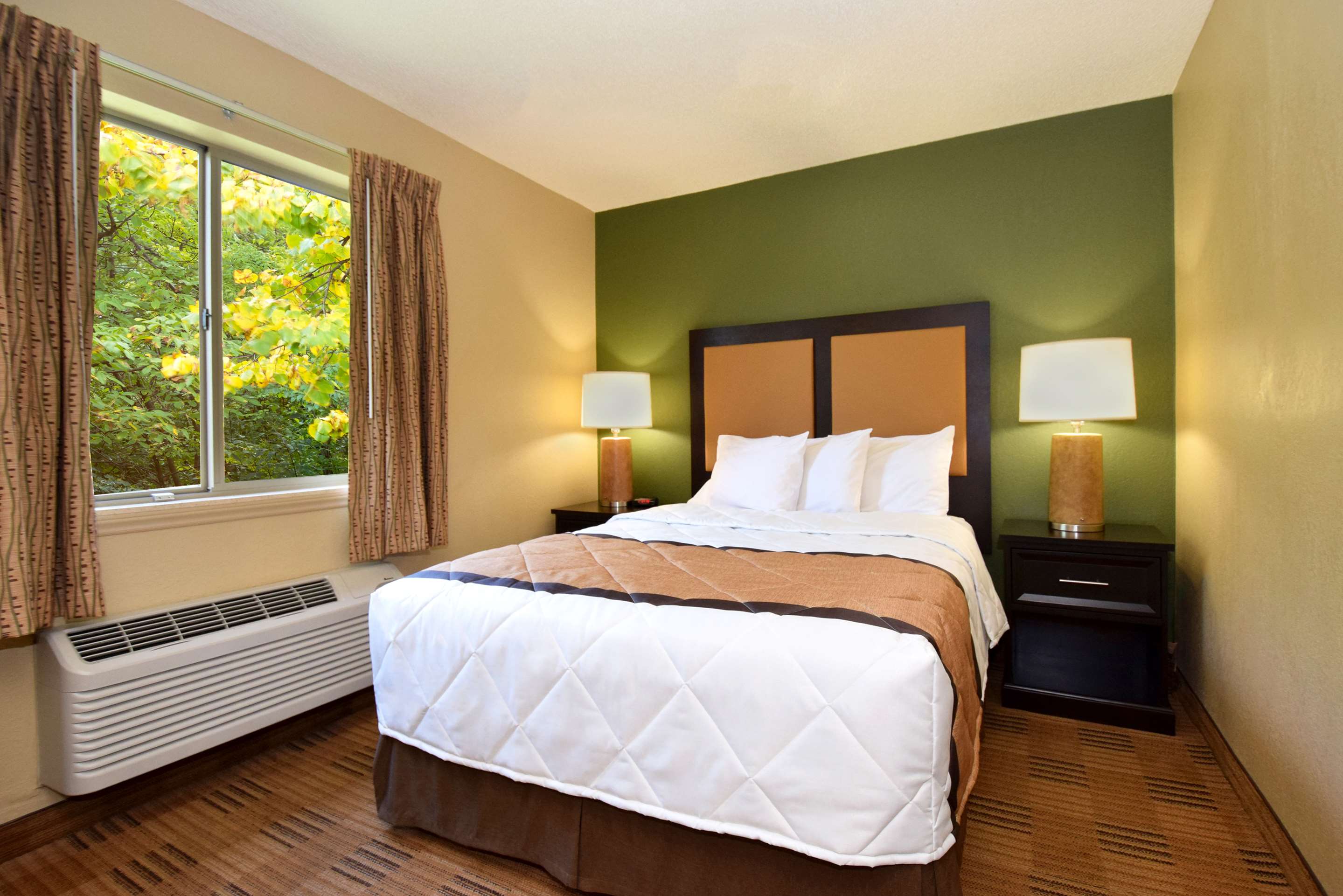Extended Stay America Suites - Rockford - State Street