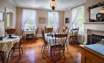 Lightner Farmhouse B&B