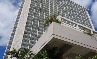 LSI Resorts at Ala Moana