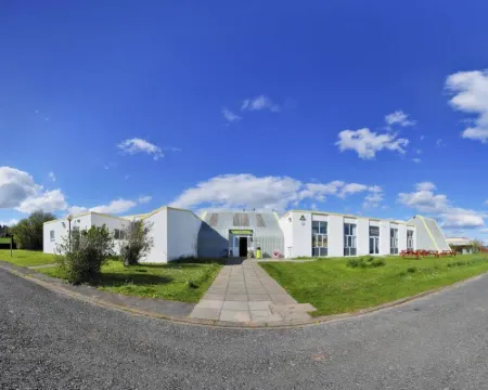 YHA Manorbier Hotels in Tenby