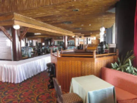 Laleh International Hotel