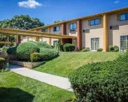 Rodeway Inn Huntington Station - Melville Hotels near Syosset Train Station