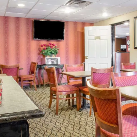 Quality Inn Broken Arrow - Tulsa